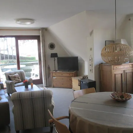 Maison Blanche Apartment *